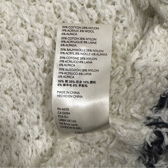 Anthropologie Pilcro Petra Feathered Sweater Size Medium - Picture 14 of 14